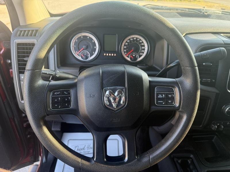 RAM 2500 Tradesman Crew Cab SWB 4WD 2017