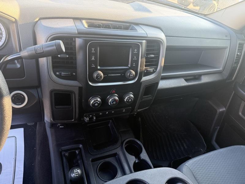 RAM 2500 Tradesman Crew Cab SWB 4WD 2017