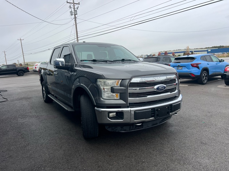 Ford F-150 4WD SuperCrew 145" Lariat 2015