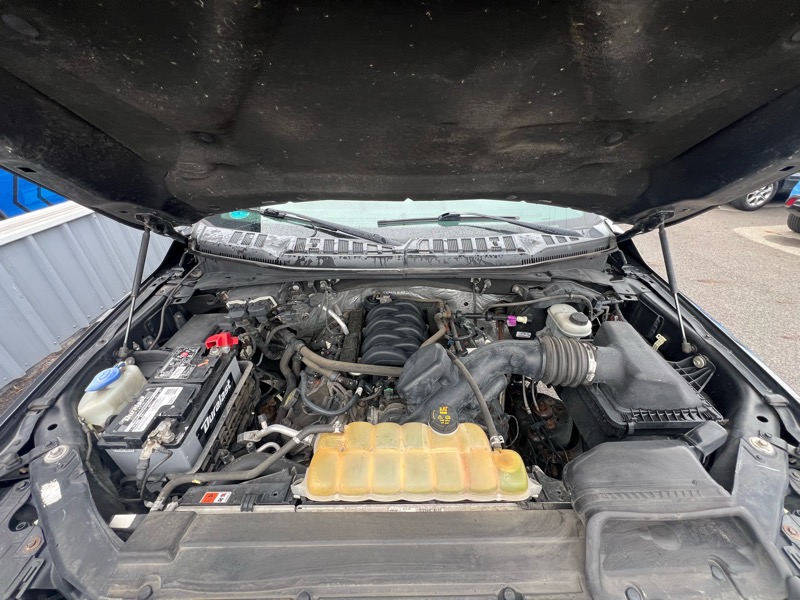 Ford F-150 4WD SuperCrew 145" Lariat 2015