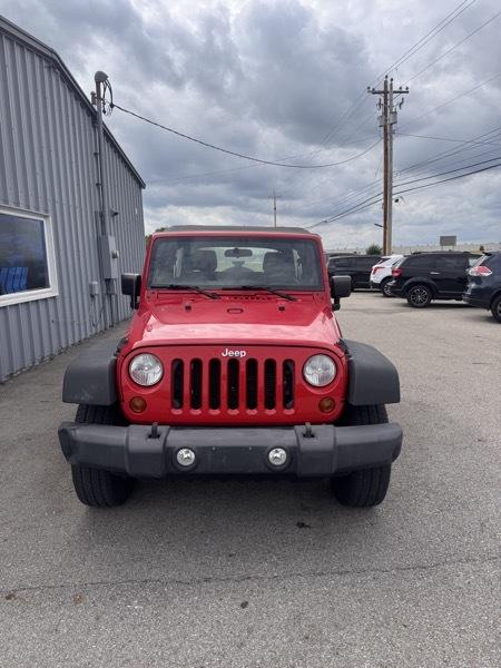 Jeep Wrangler photo 2