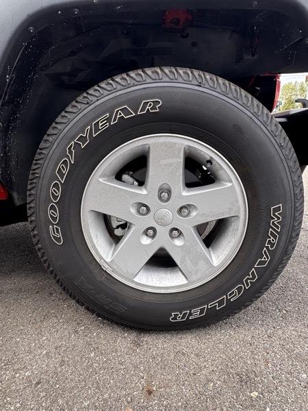Jeep Wrangler photo 10