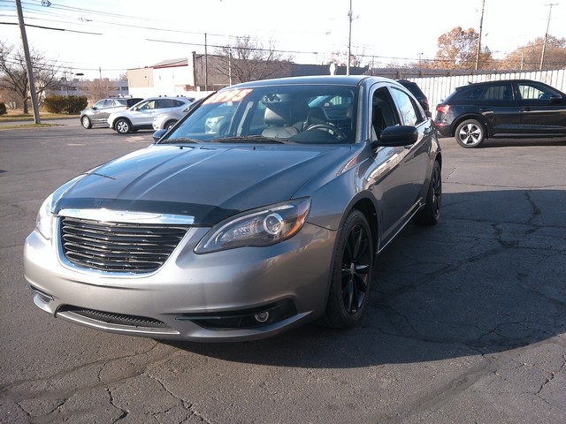 2013 Chrysler 200 LIMITED