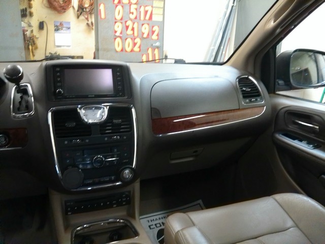 Chrysler Town & Country  2013