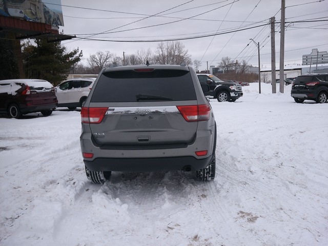 Jeep Grand Cherokee  2011