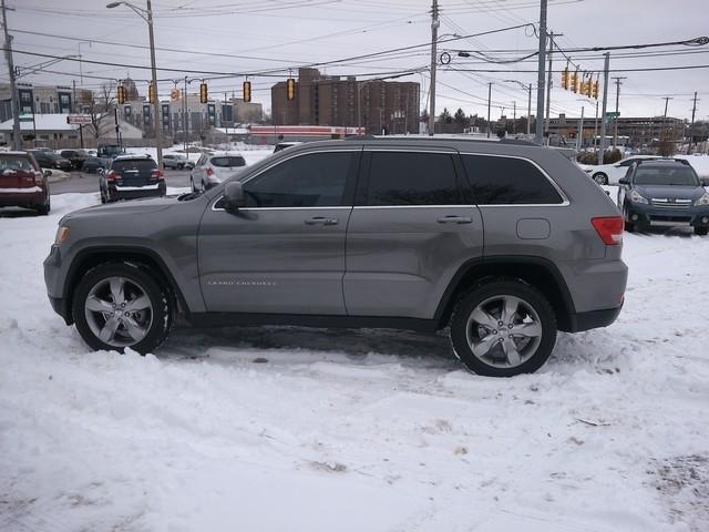 Jeep Grand Cherokee  2011