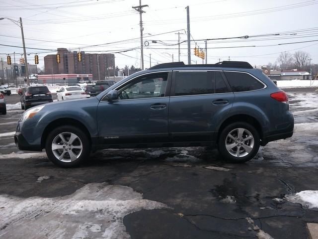 Subaru Outback  2013