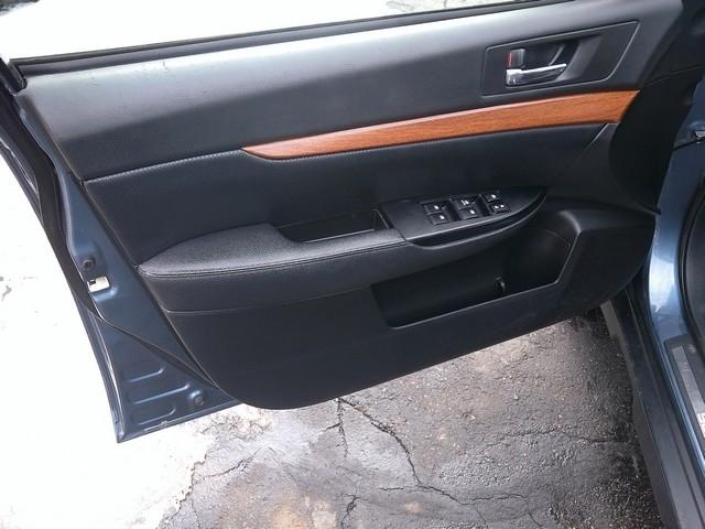 Subaru Outback  2013