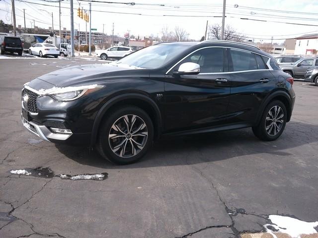 Infiniti QX30  2017