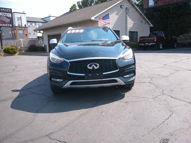 Infiniti QX30  2017