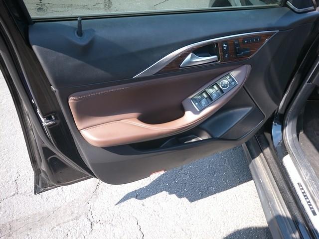 Infiniti QX30  2017