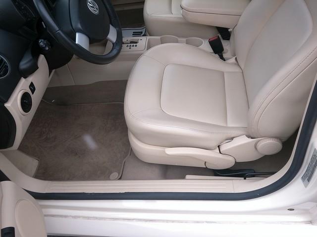 Volkswagen New Beetle  2008