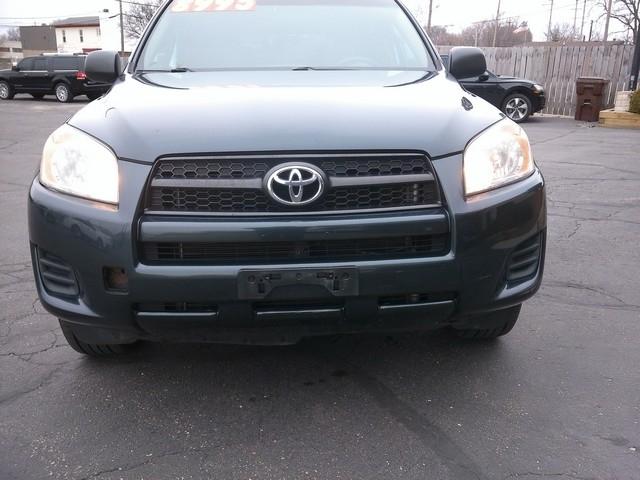 Toyota RAV4  2012
