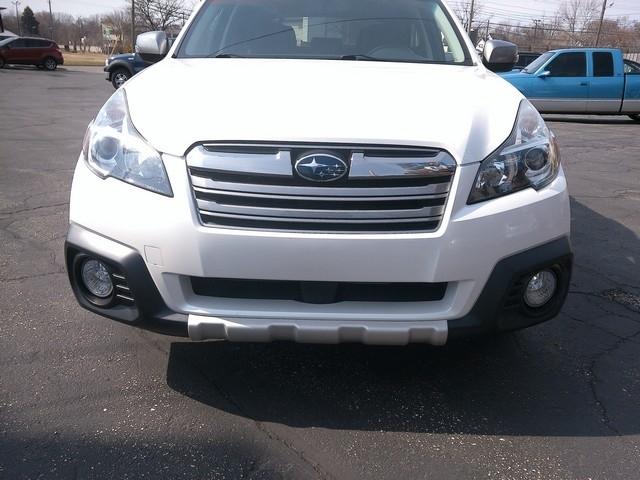Subaru Outback  2013