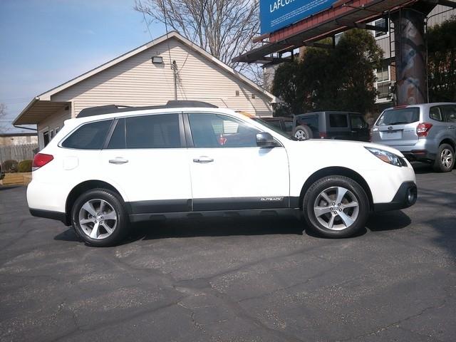Subaru Outback  2013