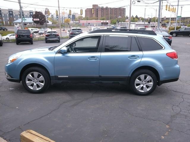 Subaru Outback  2012