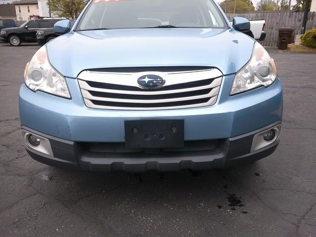 Subaru Outback  2012