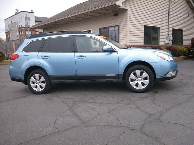 Subaru Outback  2012
