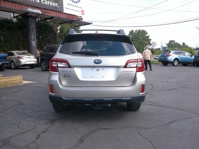Subaru Outback  2015