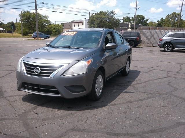 Nissan Versa  2017