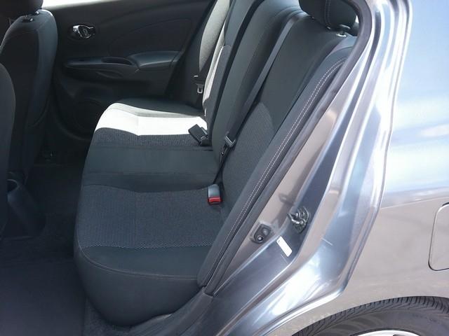 Nissan Versa  2017