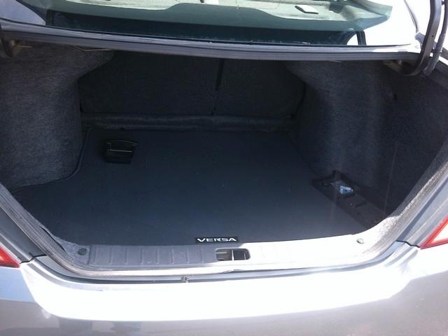 Nissan Versa  2017