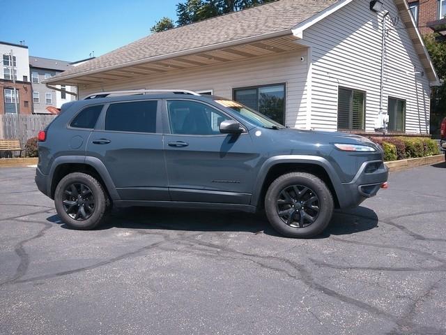 Jeep Cherokee  2017