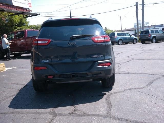 Jeep Cherokee  2017