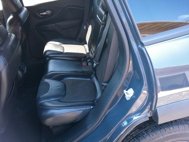 Jeep Cherokee  2017