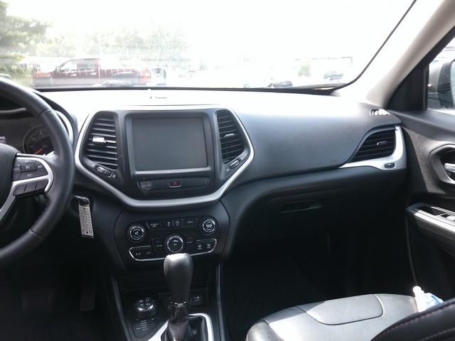 Jeep Cherokee  2016
