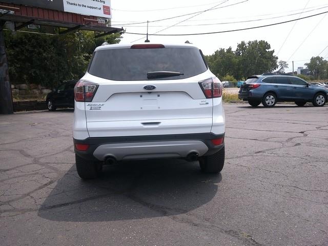 Ford Escape  2017