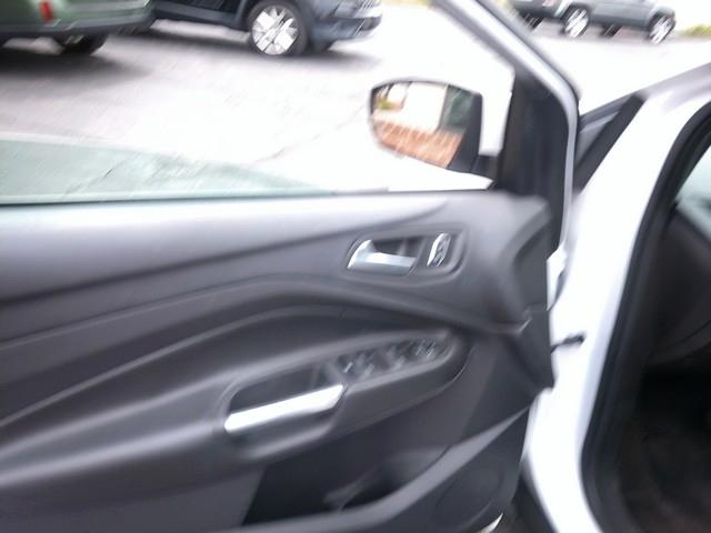 Ford Escape  2014