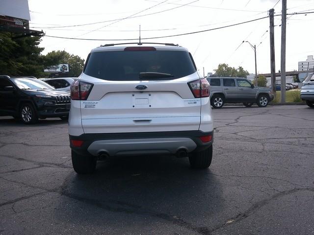 Ford Escape  2017