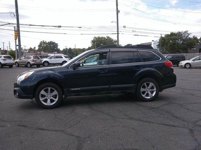 Subaru Outback  2013