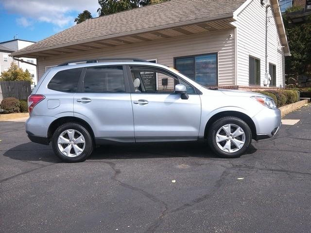 Subaru Forester  2016