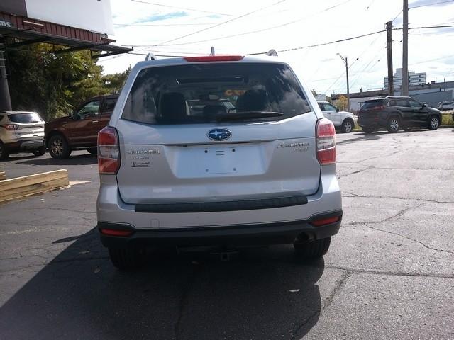 Subaru Forester  2016