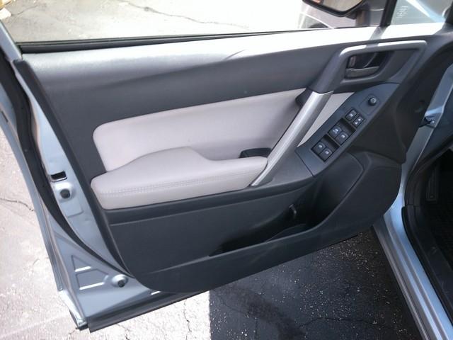 Subaru Forester  2016