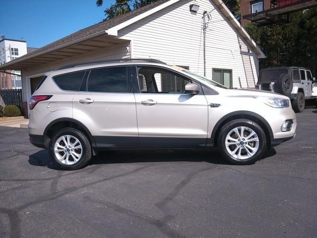 Ford Escape  2017