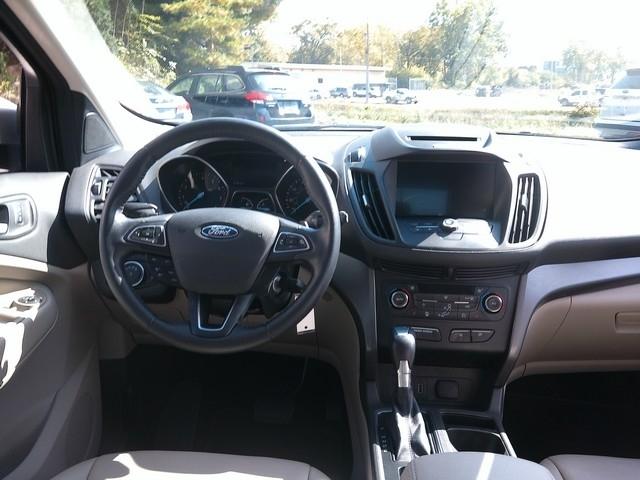 Ford Escape  2017