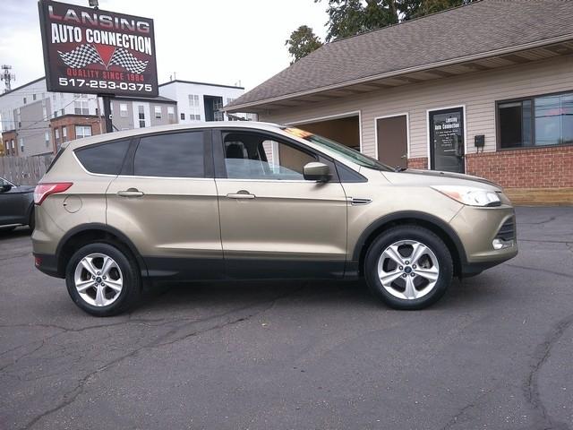 Ford Escape photo 6