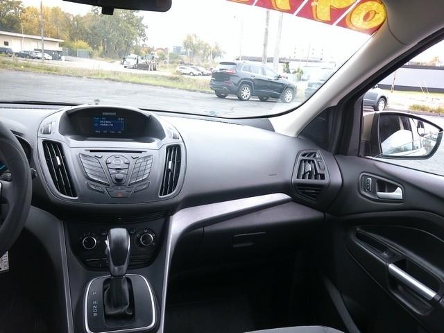 Ford Escape photo 9