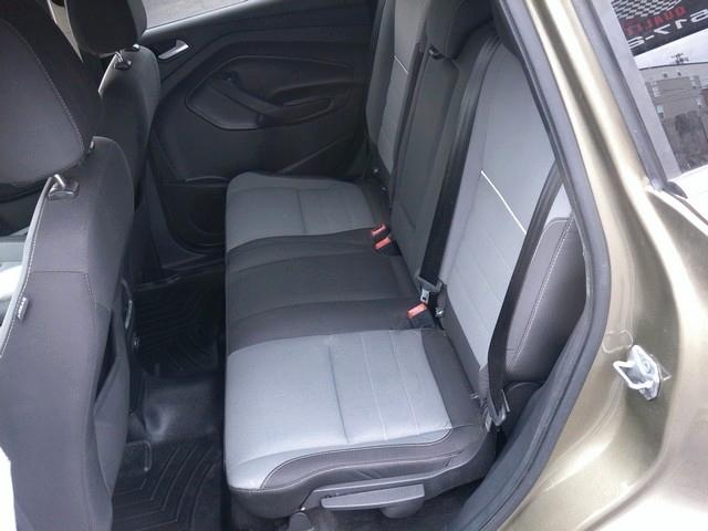 Ford Escape photo 13