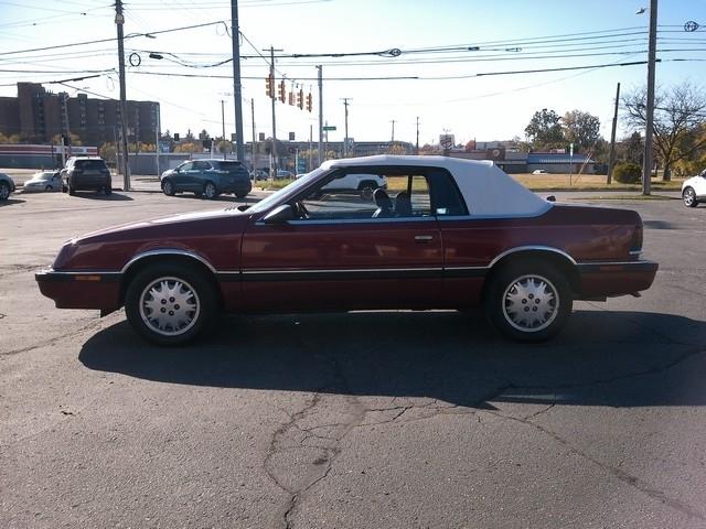 Chrysler LeBaron  1989