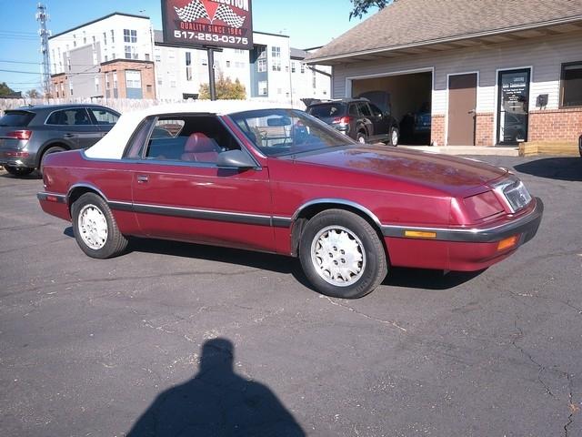 Chrysler LeBaron  1989