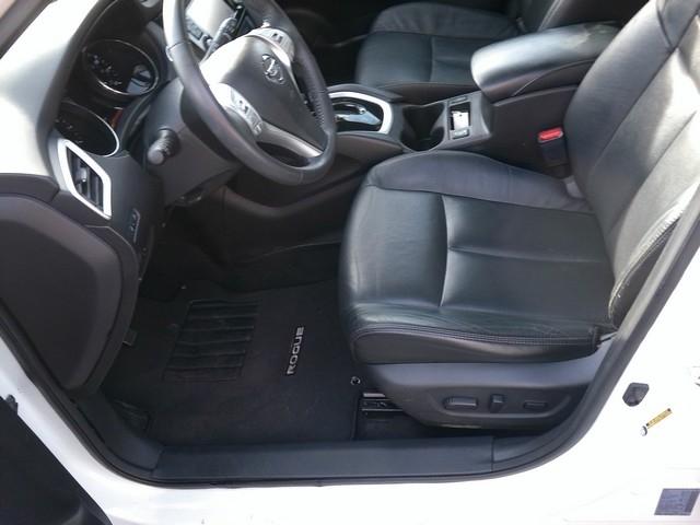 Nissan Rogue  2015