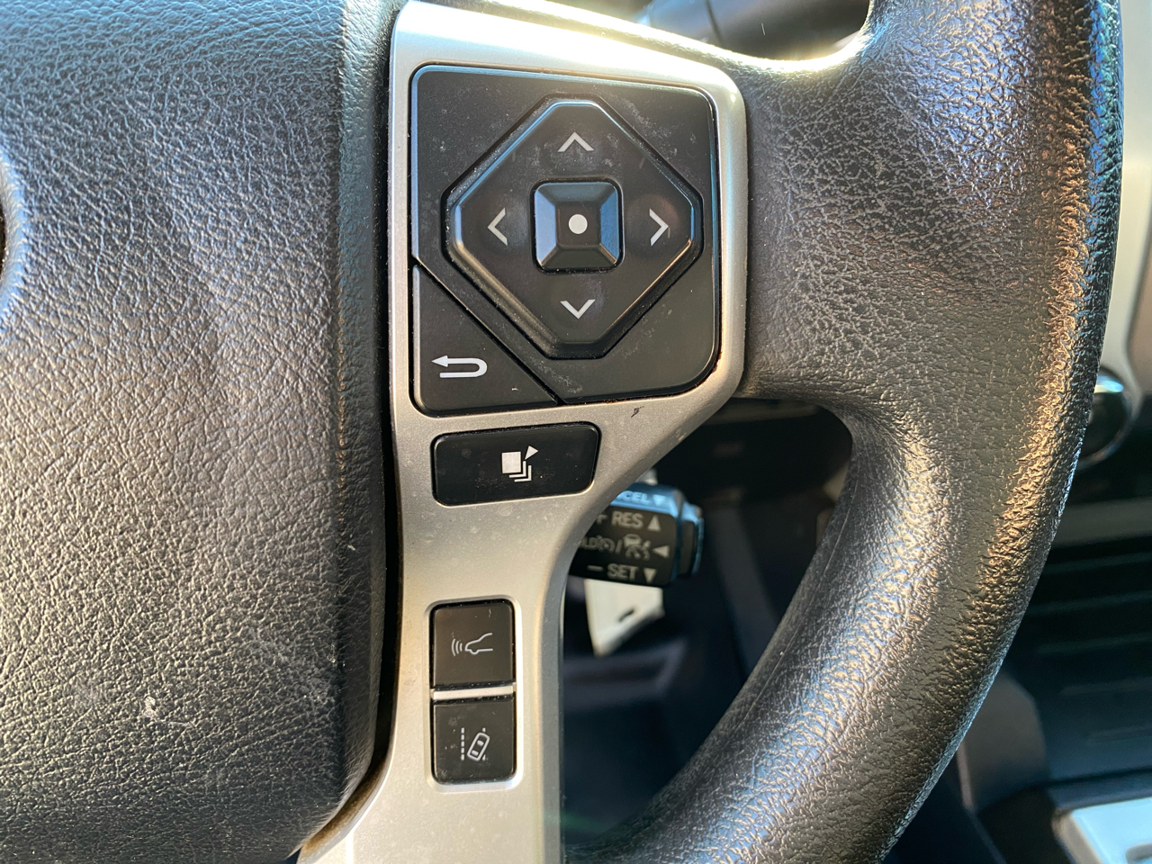 Toyota Tundra 4WD  2019