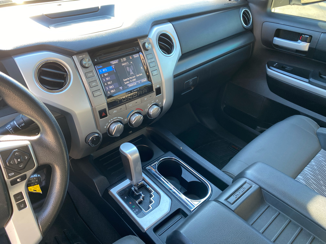 Toyota Tundra 4WD  2019