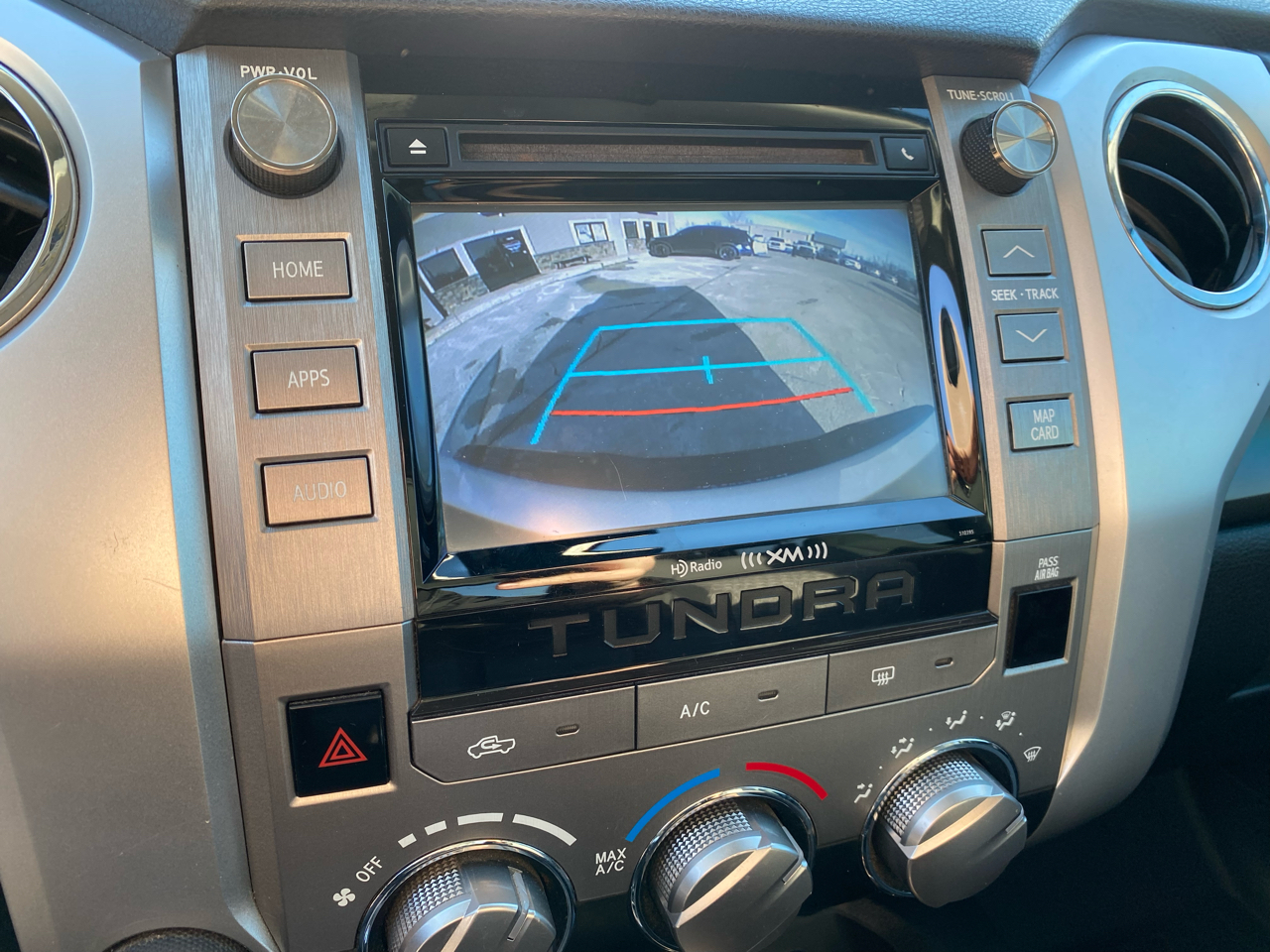 Toyota Tundra 4WD  2019