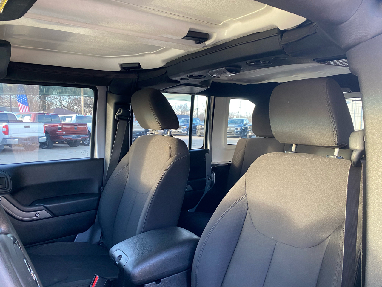 Jeep Wrangler Unlimited 4WD 4dr Sport 2015