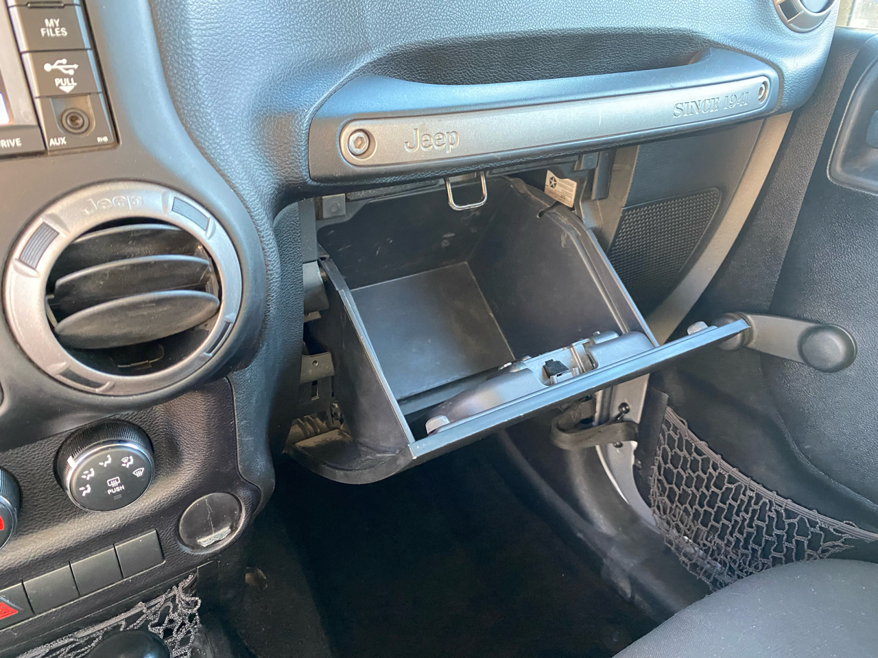 Jeep Wrangler Unlimited 4WD 4dr Sport 2015